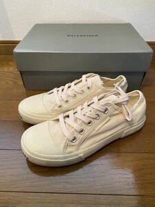 新品　BALENCIAGA バレンシアガ　スニーカー　　38 24cm