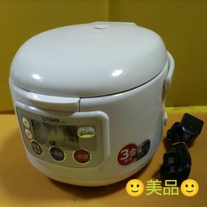 ★ タイガー TIGER マイコン炊飯ジャー JAU―A550 （3合炊き）アーバンホワイト