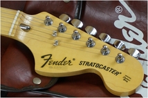 【極美品】 FENDER JAPAN ★ フェンダー ★ エレキギター ストラト ★ フジゲン Eシリアル ★ ST72-55 ★ 純正ケース付き_画像3