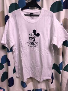 新品 正規品 ディズニー ミッキーマウス 刺繍 Tシャツ ホワイト L黒 /検索 ランド シー