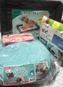 犬用品セット（シーツトレー　クールヨモギー　探検マット　おもちゃ）　4点おまとめ