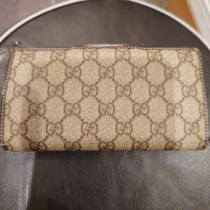 長財布 GUCCI