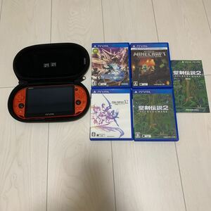 SONY PSVITA PSヴィータ PCH-2000 PlayStation ソフト付き　Minecraft 聖剣伝説2 ファイナルファンタジーX-2 メモリーカード 8G 16G付き