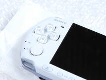 SONY　PSP-3000　ほぼ未使用　SONY　携帯ゲーム機　プレステ　パールホワイト_画像6