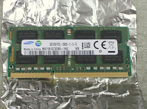 SAMSUNG製 DDR3 PC3L 12800S 204Pin 8G 低電圧対応 1枚。