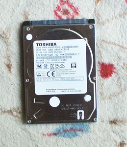 TOSHIBA MQ02ABD100H 2.5インチハイブリッドSSHD 1TB 使用時間　3526時間　1台 