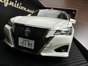 [ignition model] 1/18 Toyota Crown (GRS214) Osaka (столичный округ) полиция высокая скорость дорога транспорт полиция . Toyota Crown маска патрульная машина 