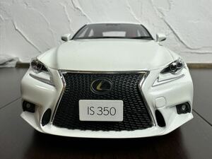 Lexus IS350 F Sport （ホワイトノーヴァガラスフレーク） （1/18スケール レジン SAMURAI KSR18010W）レクサス