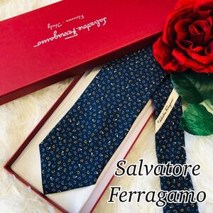 Salvatore Ferragamo サルヴァトーレフェラガモ メンズ 男性 紳士 ネクタイ 総柄 ネイビー 紺 結婚式 ビジネス 新品未使用 剣先 9.5cm