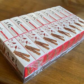 森永チョコレート小枝MILK4本袋×１１袋　小箱