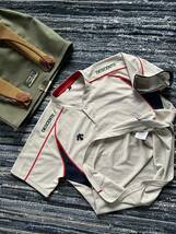 超美品 DESCENTE デサント ベースボール 高品質DRY素材 ヘンリーネック 半袖Tシャツ sizeM 野球 練習 プラクティスシャツ_画像2