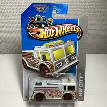 TREASURE HUNT!トレジャーハント！☆ホットウィール☆ ファイヤー イーター 白　カード破れあり　Hot Wheels _画像2