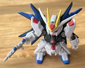 ◇機動戦士ガンダム SEED DESTINY ガシャポン戦士DASH ストライクフリーダムガンダム 中古 フィギュア SDガンダム バンダイ