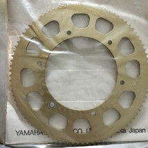 未開封 YAMAHA　純正部品　スプロケット 7YF-25489-00 GEAR 89T 1PC K920208A 816 685-5 MADE IN JAPAN GENUINE　パーツ AFAM89_画像2