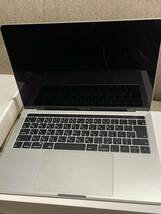 MacBook Pro 2019 13inch 8GB Toch Bar_画像3