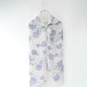 シルク 絹 100％ 大判スカーフ 正方形 87×87 バーベナ柄 ドット パープル 銀　白　水玉 花柄