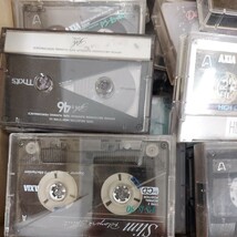 カセットテープUSED使用品100本以上 セットまとめて100サイズ/ダンボール1箱 SONY/TDK/maxell/DENON/victor/AXIA/that's ノーマル/ハイポジ_画像3