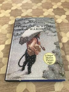 中古本 英語書籍　C. S. Lewis/著　The Lion the Witch and the Wardrobe 2402m2