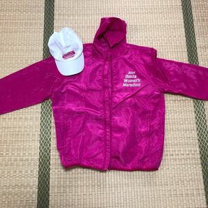 大阪国際女子マラソンのボランティアジャケットと帽子