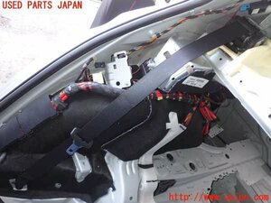 2UPJ-99437155]BMW 320d F30(3D20)右2列目シートベルト 中古