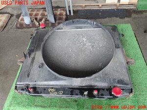 2UPJ-97812321]ランクル100系(HDJ101K)ラジエーター1 中古