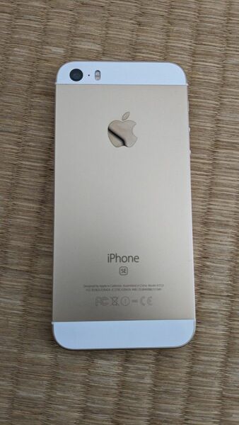 iPhone SE 第一世代　ゴールド SIMロック解除済 SIMフリー