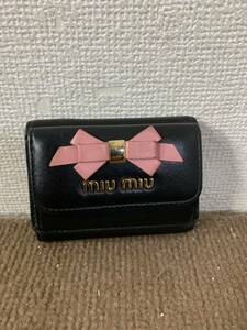 【中古品】MIU MIU　リボンモチーフ　3ツ折サイフ　ミニウォレット/ブラック×ピンク/ゴールド金具