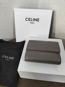 【中古品】CELINE セリーヌ スモールトリフォールド レザー 二つ折り 財布 ウォレット 小銭入れ 札入れ レディース