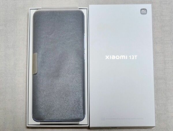 新品同様品 Xiaomi 13T XIG04 RAM8GB ROM256GB アルパインブルー au版 simフリー
