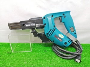 中古品 makita マキタ オートパック スクリュードライバ 6836