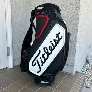 【美品】Titleist タイトリスト ツアースタッフキャディバッグ 9.5型 3点式 ブラック/ホワイト/レッド