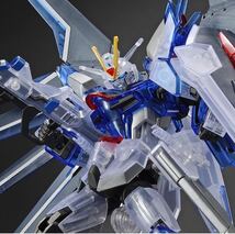 新品　機動戦士ガンダム SEED FREEDOM 劇場版公開記念パッケージ HG 1/144 ライジングフリーダムガンダム クリアカラー 未組立 プレバン_画像2