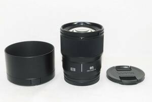 * beautiful goods *Panasonic Panasonic LUMIX Lumix S 85mm F1.8 S-S85 with a hood .!