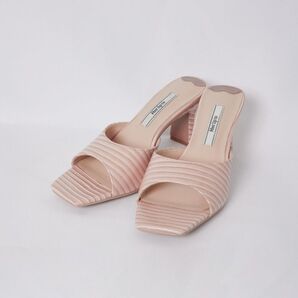 Square-Toe Mules /pink beige