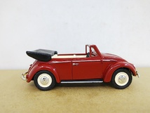 ■ Vanguards 1/43 VA2000 - VW CABRIOLET レッド フォルクスワーゲン・カブリオレ モデルミニカー_画像4