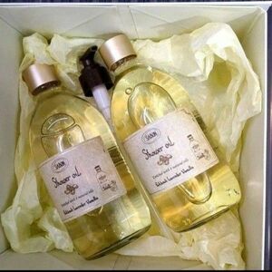 SABON シャワーオイル 　ボディーソープ　500ml　2本( ポンプ1本付き)