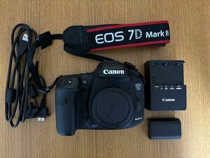 キヤノン Canon EOS 7D Mark ii 本体