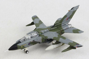 ヘルパウィングス 1/200 パナビア トーネード GR.4 イギリス空軍 No.31Sq 退役記念塗装 ZG752