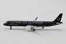 ヘルパウィングス 1/500 A321neo ニュージーランド航空 “Star Alliance” ZK-OYB (HE537391)_画像3