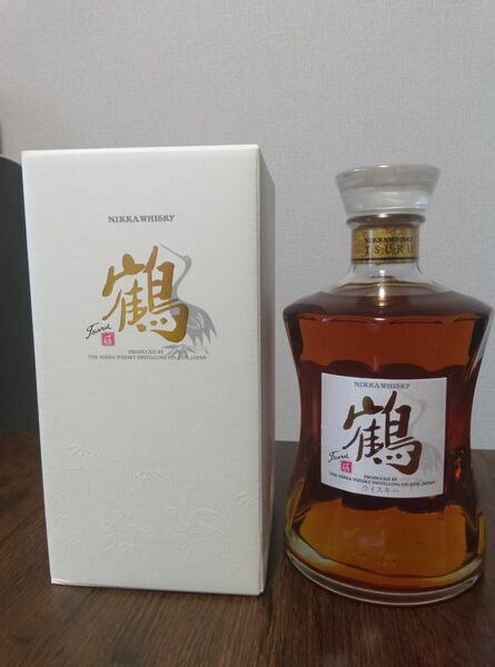 ニッカ NIKKA 鶴 ウイスキー 700ml 箱付き