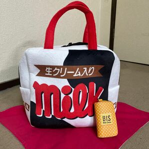 チロルチョコぬいぐるみバック・チロルチョコ　カラビナ付キーケース　セット