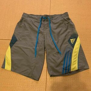 adidas メンズ　海パン　ハーフパンツ 