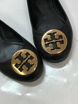 □TORY BURCH フラットパンプス 6 1/2 黒 トリーバーチ レディース バレエシューズ 羊革 ゴールド金具 複数落札同梱OK B230510-305_画像9