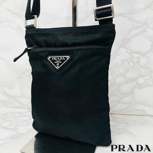 057 PRADA プラダ ショルダーバッグ 斜め掛け 三角ロゴプレート 三角プレート ナイロン ブラック 黒 人気 男女兼用