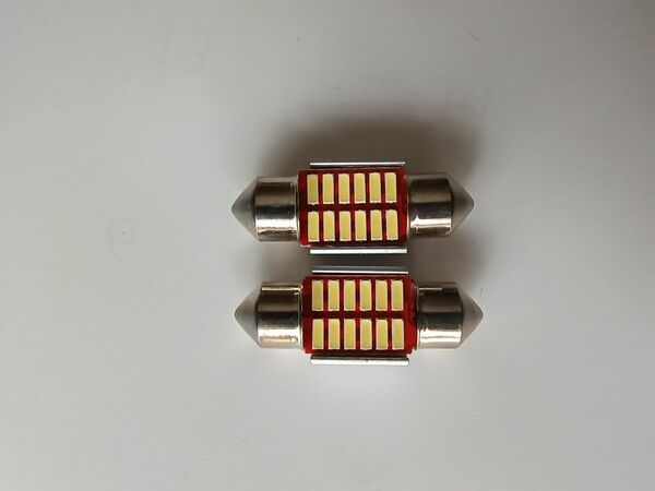 LED ルームランプ　T10× 31㎜ 12SMD 4014 ホワイト　2個セット