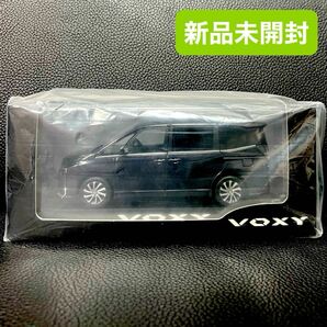 【新品・未開封】ヴォクシー ブラック 黒 ミニカー カラーサンプル 1/30 ダイキャスト製 TOYOTA VOXYす