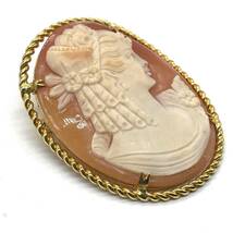 シェルカメオブローチ トップ 約9.8g 4.3×3.4cm 作家 サイン 彫刻 貴婦人 刻印 ゴールド ジュエリー ヴィンテージ jewelry shell cameo _画像3