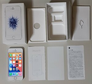 4730 美品 Apple スマートフォン iPhoneSE 32GB NP832J/A A1723 シルバー バッテリー100％ 判定「-」 iOS14.6 電源アダプタ付き