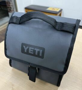 YETI Daytrip Lunch Bag CHARCOAL イエティ デイトリップ ランチバッグ 未使用！