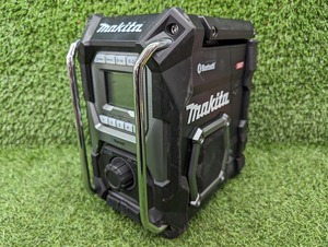 中古品 makita マキタ 40Vmax 充電式ラジオ MR002GZ 本体のみ